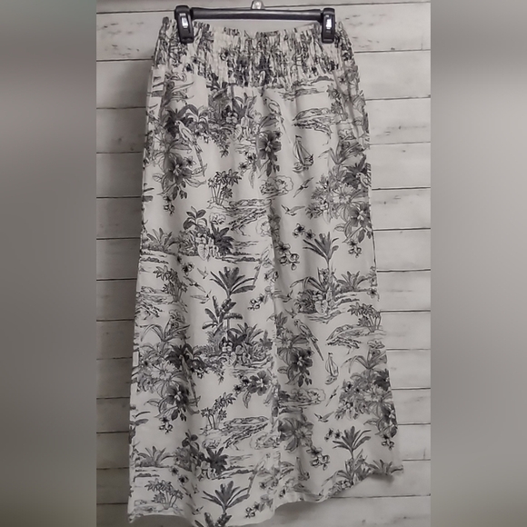 NWT $70! Sale $36! Tahari Linen-blend Super Wide Leg Beach Pant - Picture 4 of 10